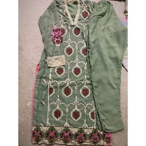 Pakistani indian dress